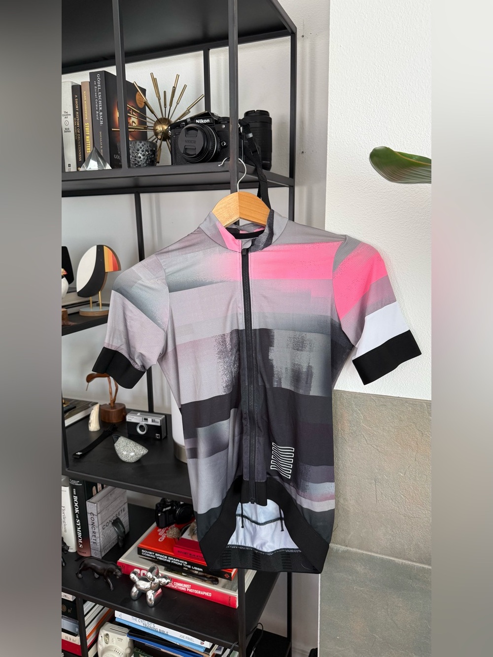 Used Rapha Pro Team Training Jersey Short Sleeve Ascent Women’s Small